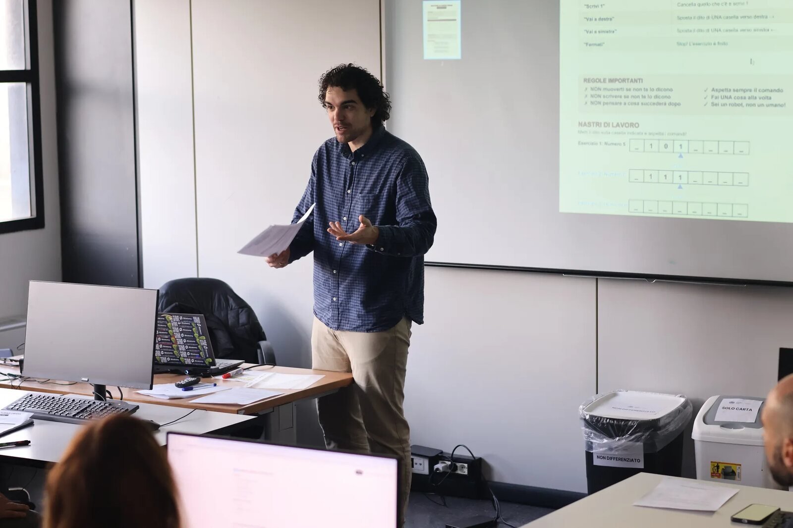 Una giornata in aula: si spiega poco e si prova molto
